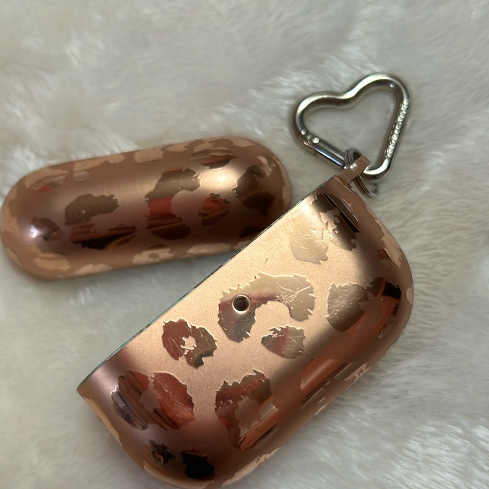 VELVET CAVIAR bronze chrome leopard AIRPOD PRO case